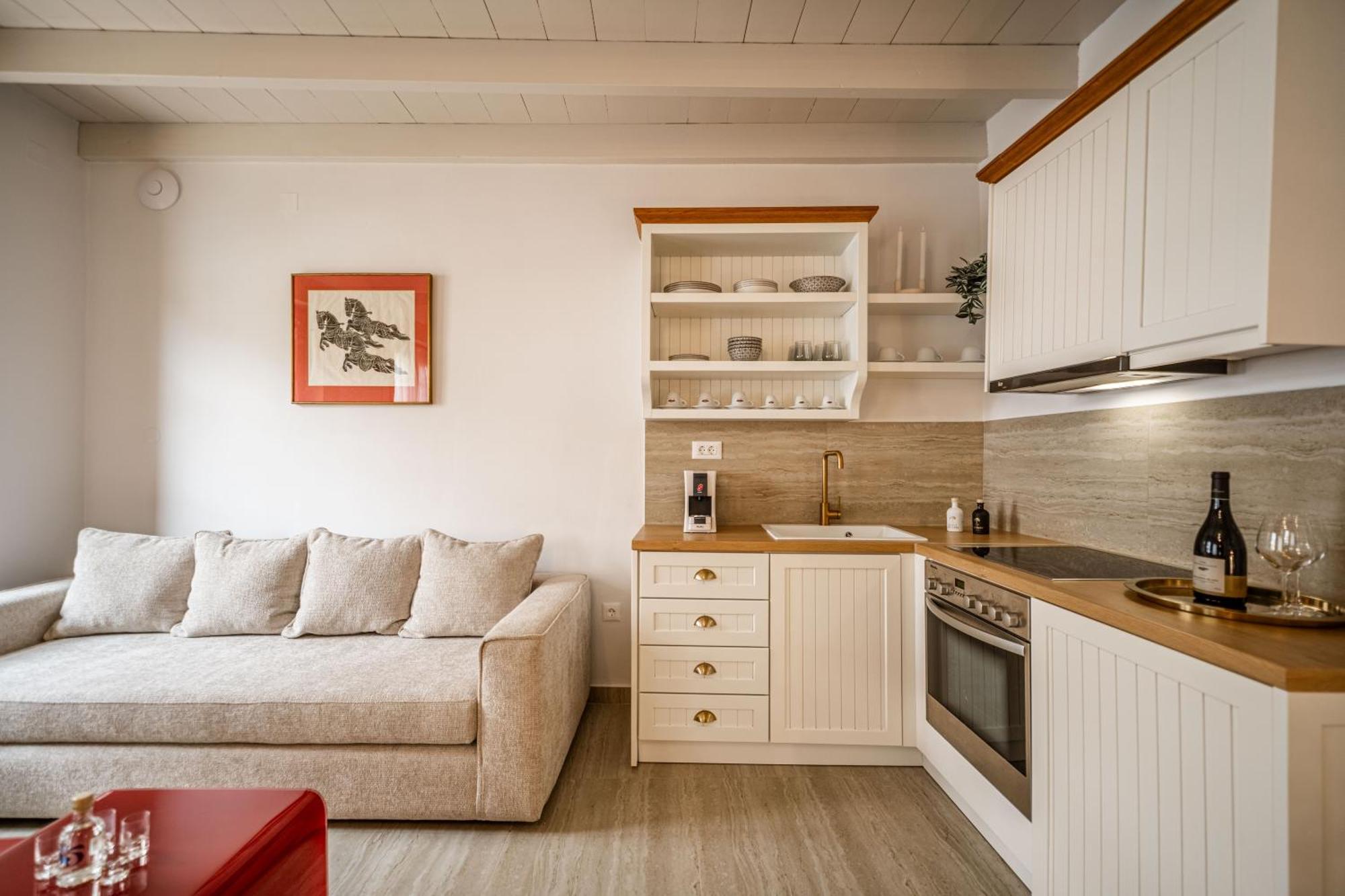 Lithinon Luxury Suites Free Parking La Canea Esterno foto