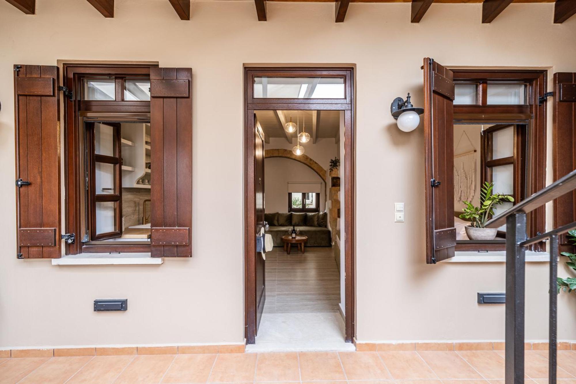Lithinon Luxury Suites Free Parking La Canea Esterno foto