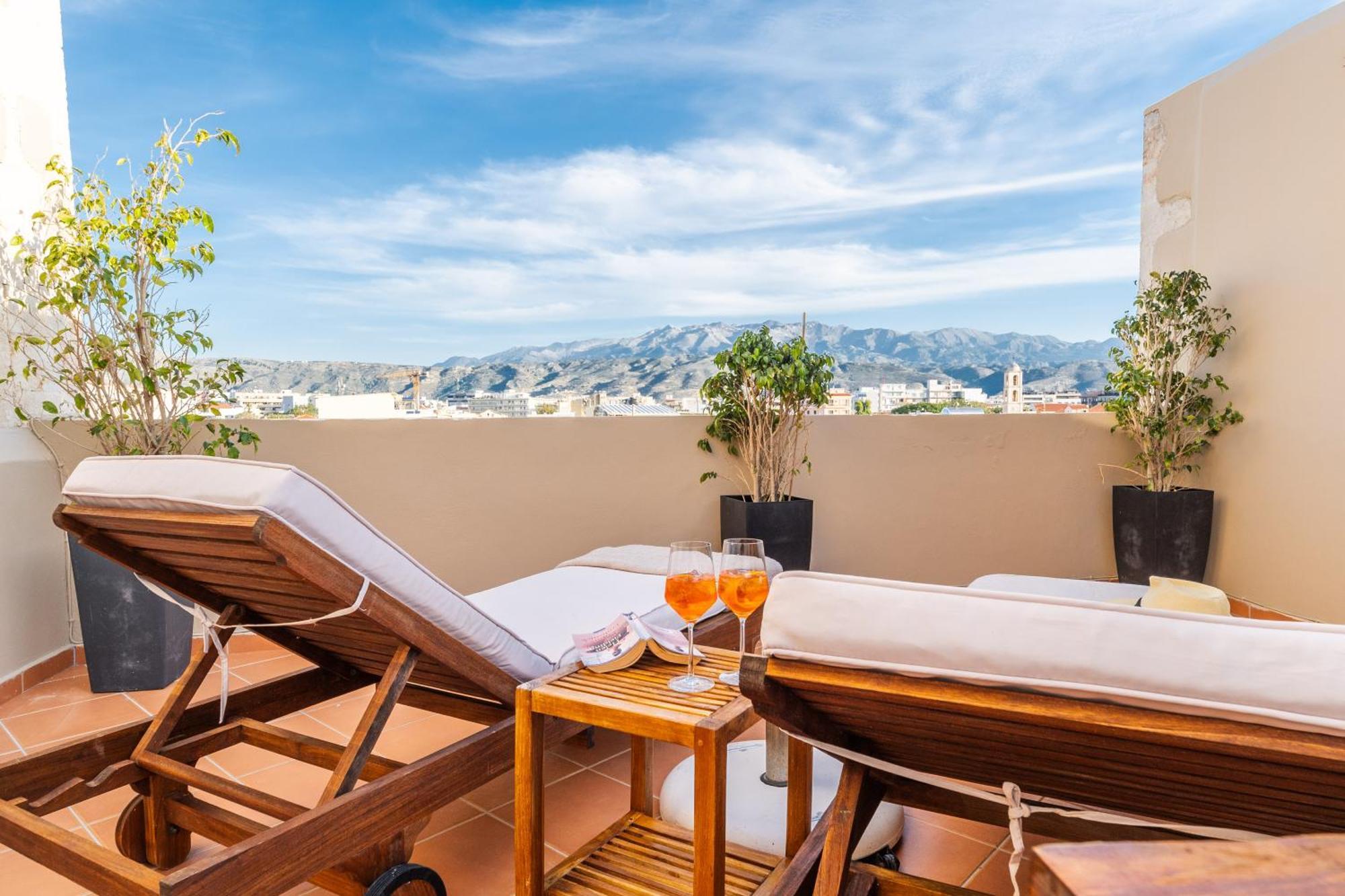 Lithinon Luxury Suites Free Parking La Canea Esterno foto