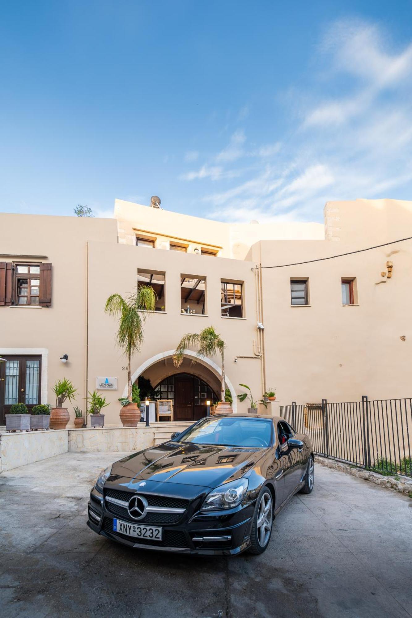 Lithinon Luxury Suites Free Parking La Canea Esterno foto
